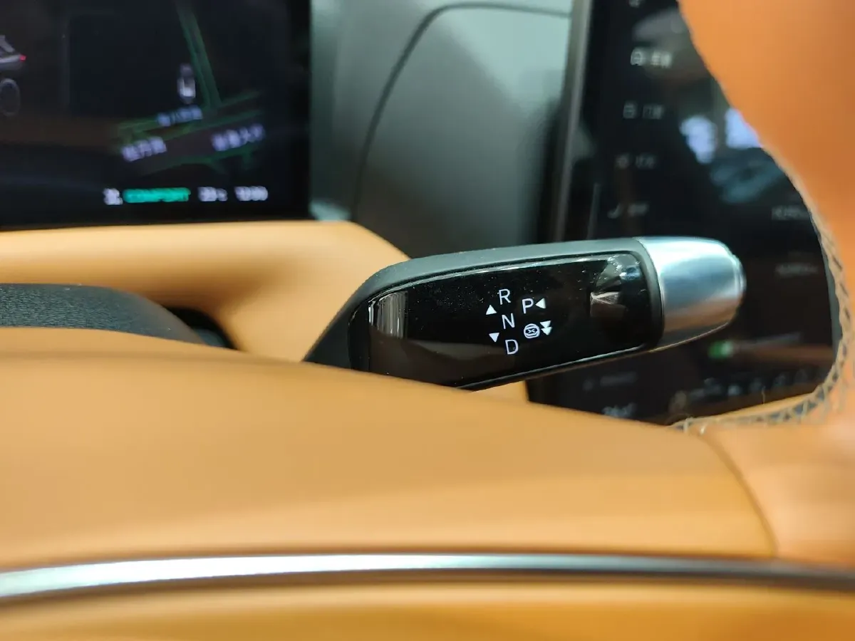 2025 Xpeng G9 BEV 79KWH,autocango,china used car exporter,china ev exporter,chinese used car exporter,chinese used ev exporter