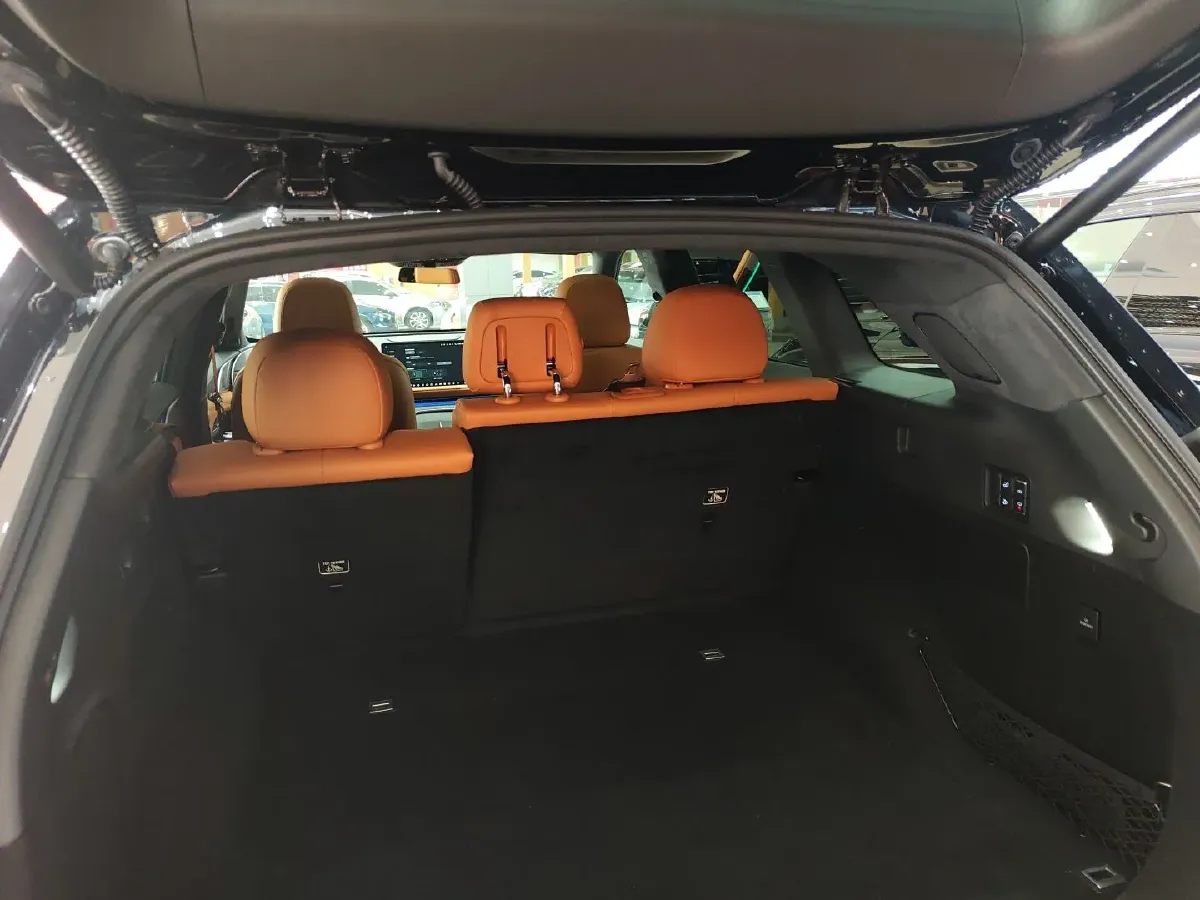 2025 Xpeng G9 BEV 79KWH,autocango,china used car exporter,china ev exporter,chinese used car exporter,chinese used ev exporter