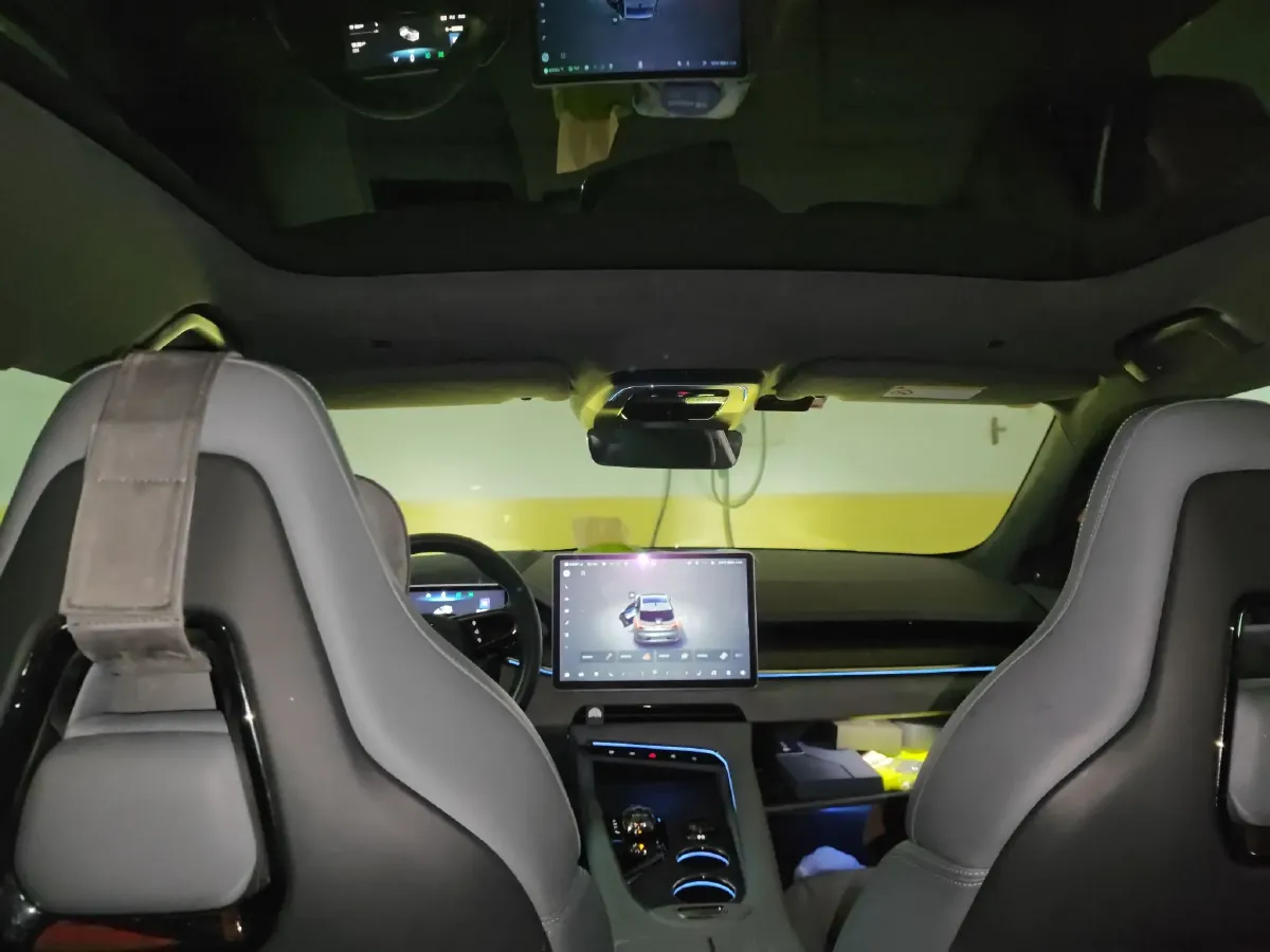 2022 Zeekr 001 BEV 100KWH,autocango,china used car exporter,china ev exporter,chinese used car exporter,chinese used ev exporter