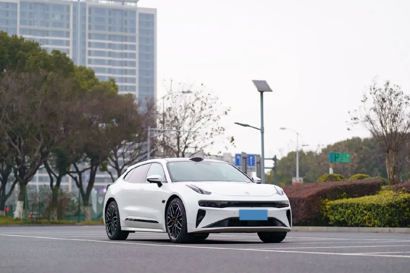 2025 Zeekr 001 BEV 100KWH,autocango,china used car exporter,china ev exporter,chinese used car exporter,chinese used ev exporter