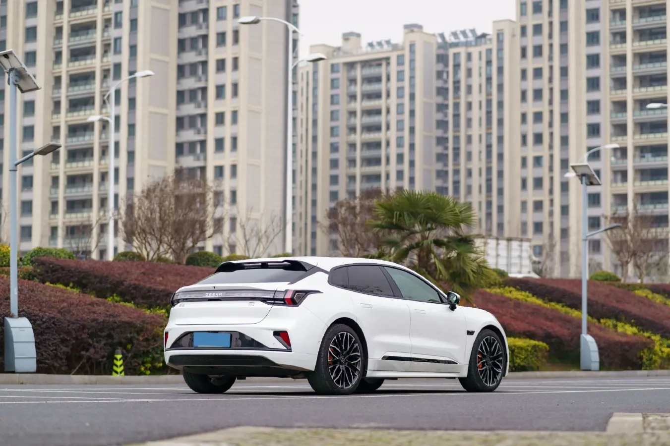 2025 Zeekr 001 BEV 100KWH,autocango,china used car exporter,china ev exporter,chinese used car exporter,chinese used ev exporter