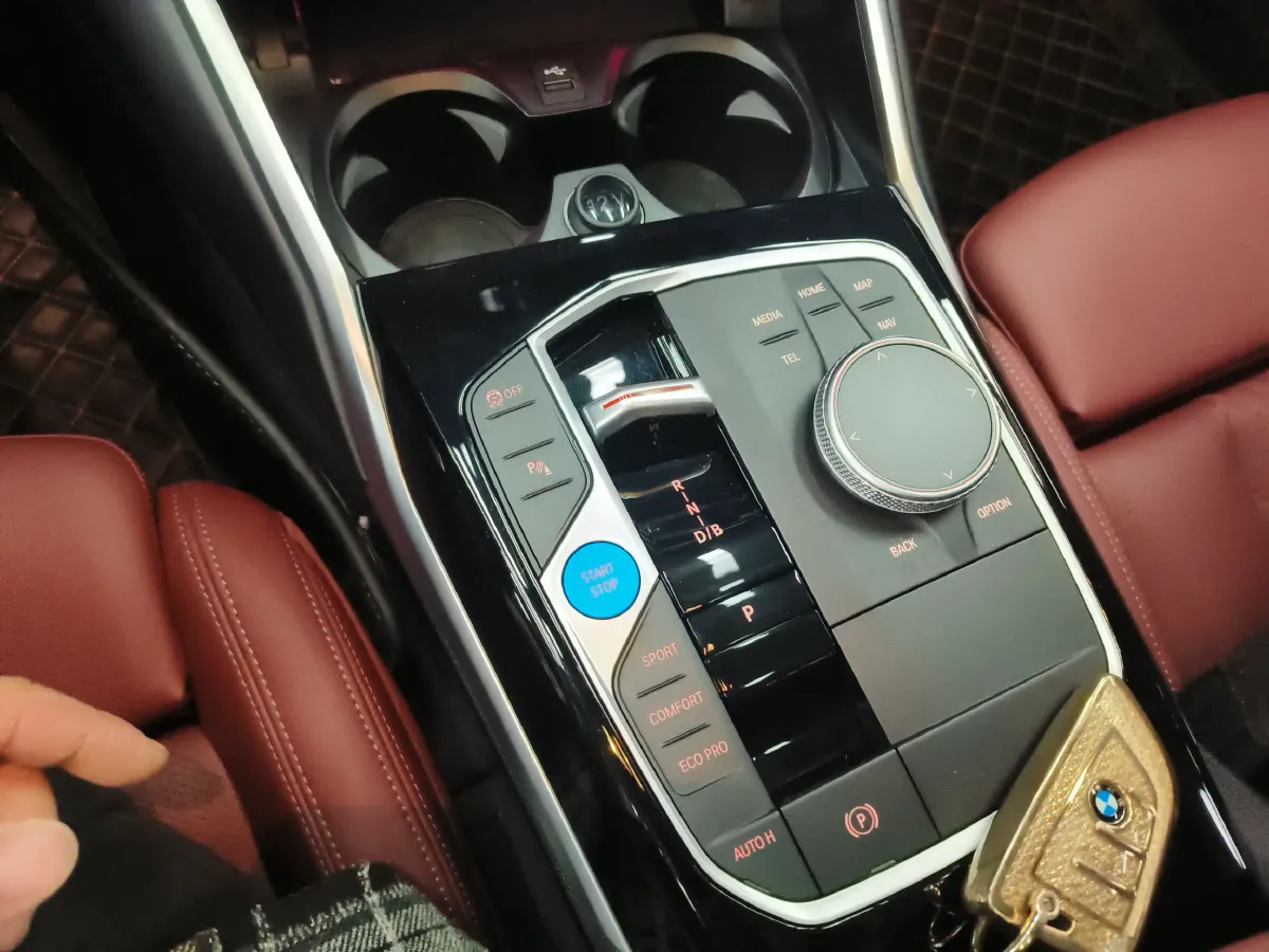 2022 BMW i3 BEV 70KWH,autocango,china used car exporter,china ev exporter,chinese used car exporter,chinese used ev exporter