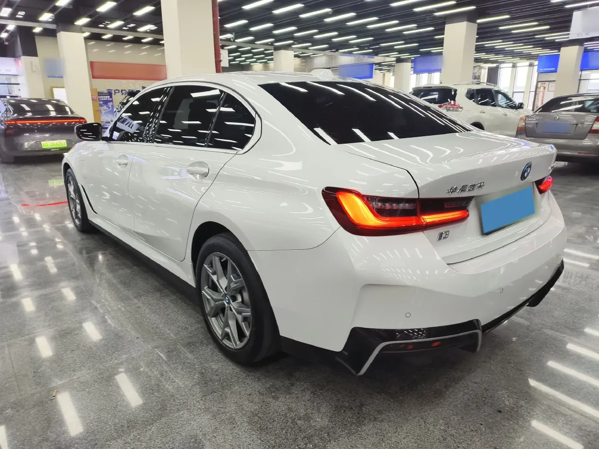 2022 BMW i3 BEV 70KWH,autocango,china used car exporter,china ev exporter,chinese used car exporter,chinese used ev exporter