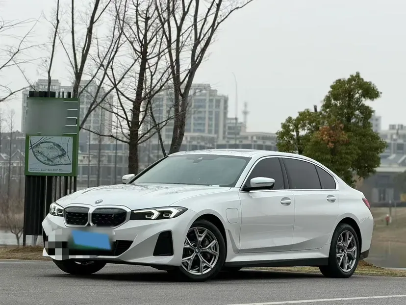 2022 BMW i3 BEV 70KWH,autocango,china used car exporter,china ev exporter,chinese used car exporter,chinese used ev exporter