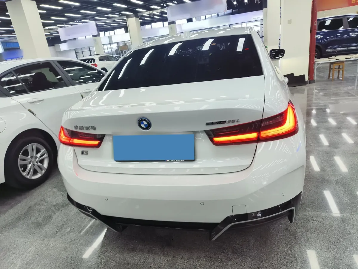 2022 BMW i3 BEV 70KWH,autocango,china used car exporter,china ev exporter,chinese used car exporter,chinese used ev exporter