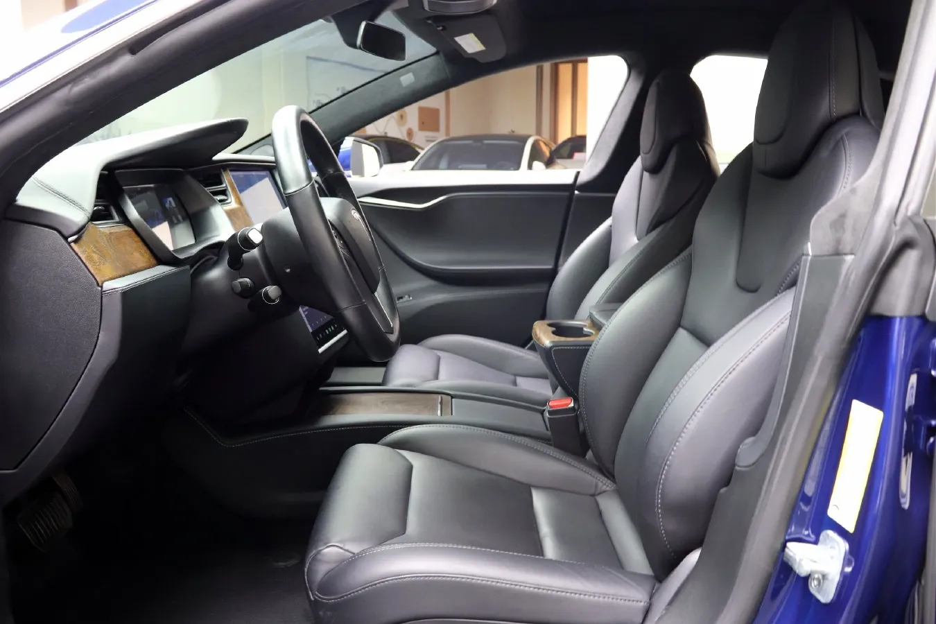 2019 Tesla Model S BEV 100KWH,autocango,china used car exporter,china ev exporter,chinese used car exporter,chinese used ev exporter