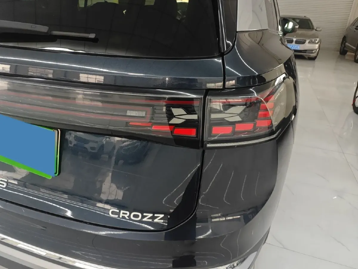 2021 Volkswagen ID.6 Crozz BEV 84.8KWH,autocango,china used car exporter,china ev exporter,chinese used car exporter,chinese used ev exporter
