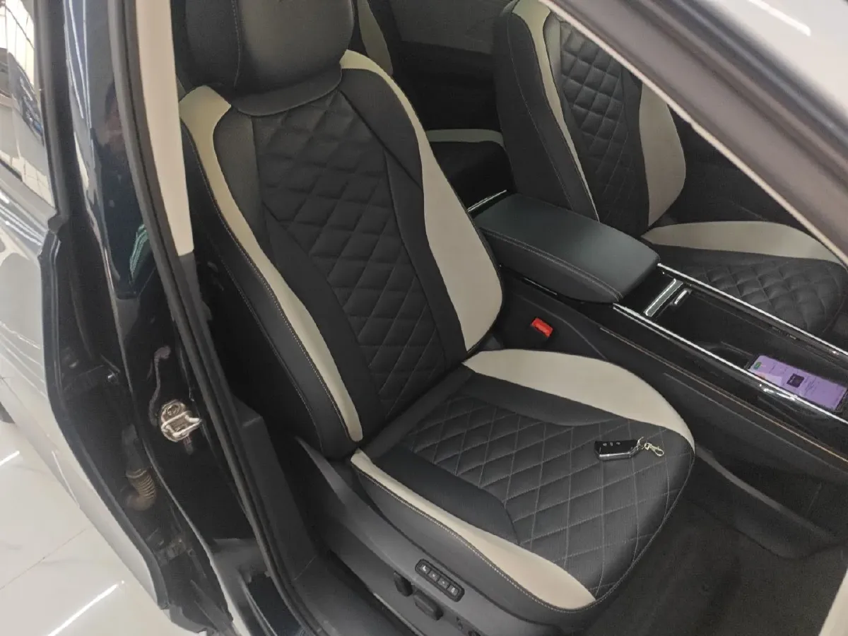 2021 Volkswagen ID.6 Crozz BEV 84.8KWH,autocango,china used car exporter,china ev exporter,chinese used car exporter,chinese used ev exporter