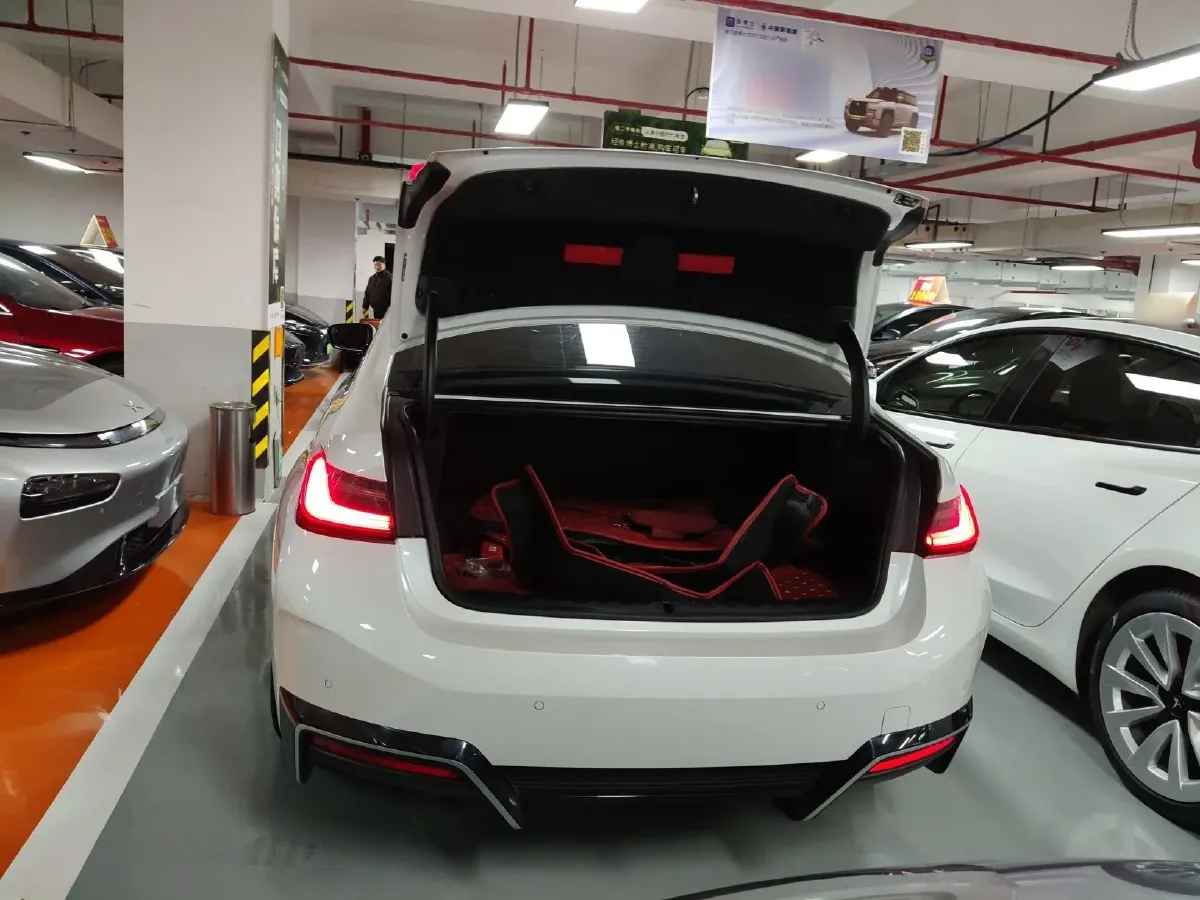 2022 BMW i3 BEV 70KWH,autocango,china used car exporter,china ev exporter,chinese used car exporter,chinese used ev exporter