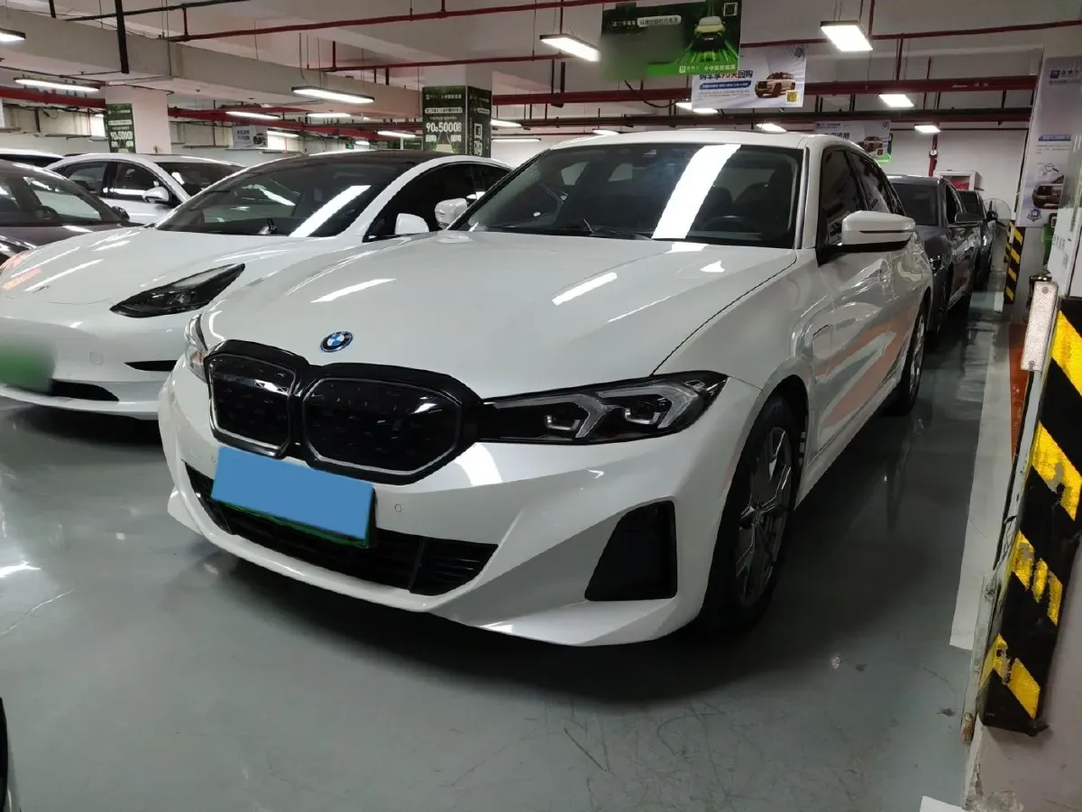 2022 BMW i3 BEV 70KWH,autocango,china used car exporter,china ev exporter,chinese used car exporter,chinese used ev exporter
