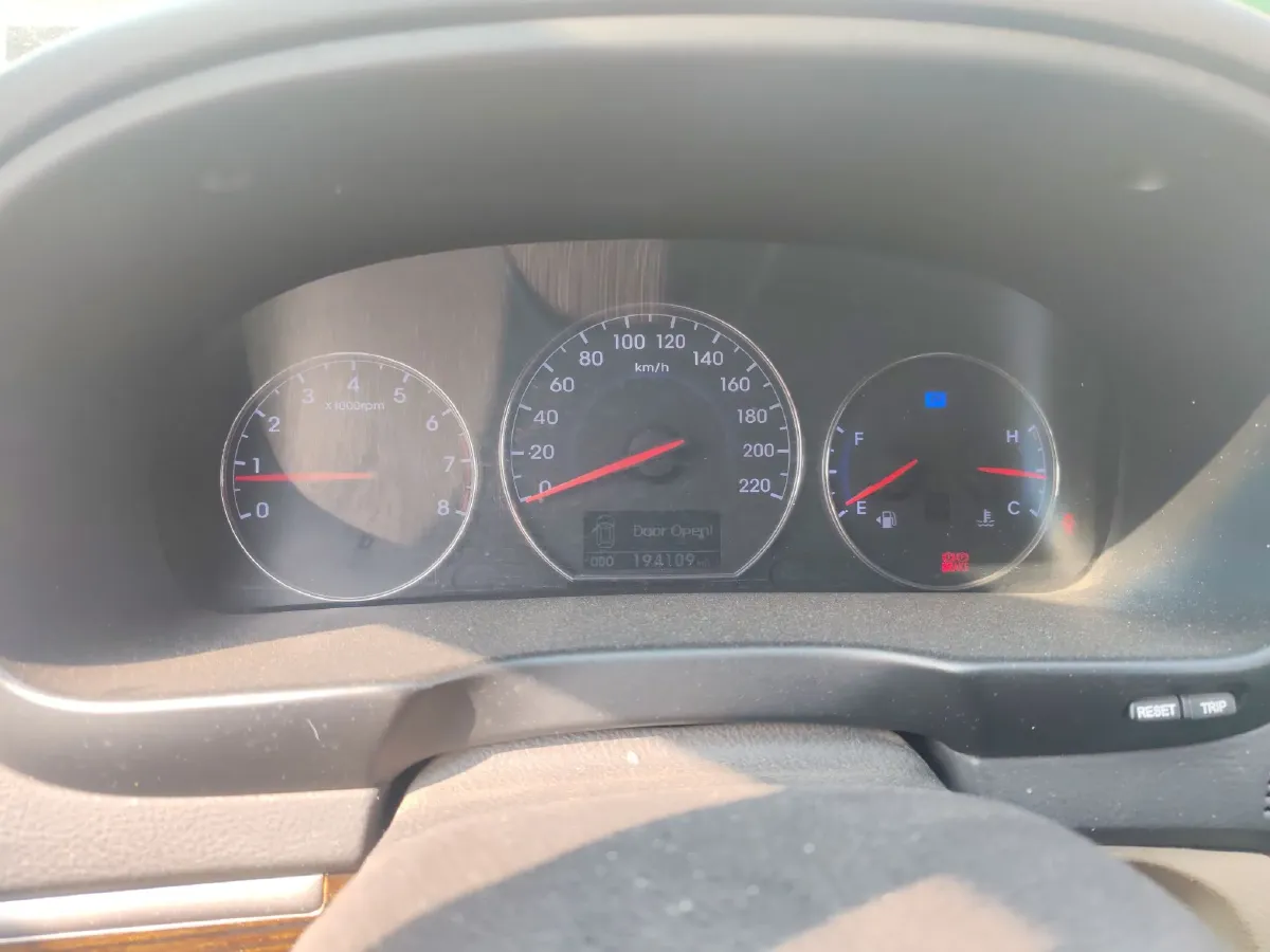 2012 Hyundai Santafe Classic 2.4L 174HP L4 6AT,autocango,china used car exporter,china ev exporter,chinese used car exporter,chinese used ev exporter