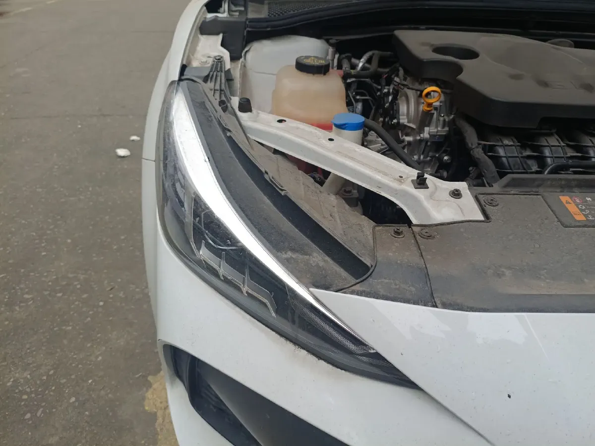 2022 MG 5 1.5L 120HP L4 CVT,autocango,china used car exporter,china ev exporter,chinese used car exporter,chinese used ev exporter