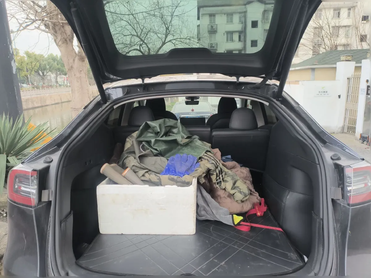 2024 Tesla Model Y BEV 78.4KWH,autocango,china used car exporter,china ev exporter,chinese used car exporter,chinese used ev exporter