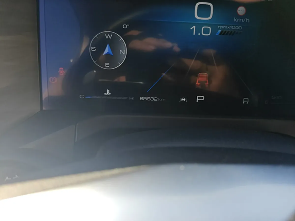 2024 Tank 300 2.0T 227HP L4 8AT,autocango,china used car exporter,china ev exporter,chinese used car exporter,chinese used ev exporter