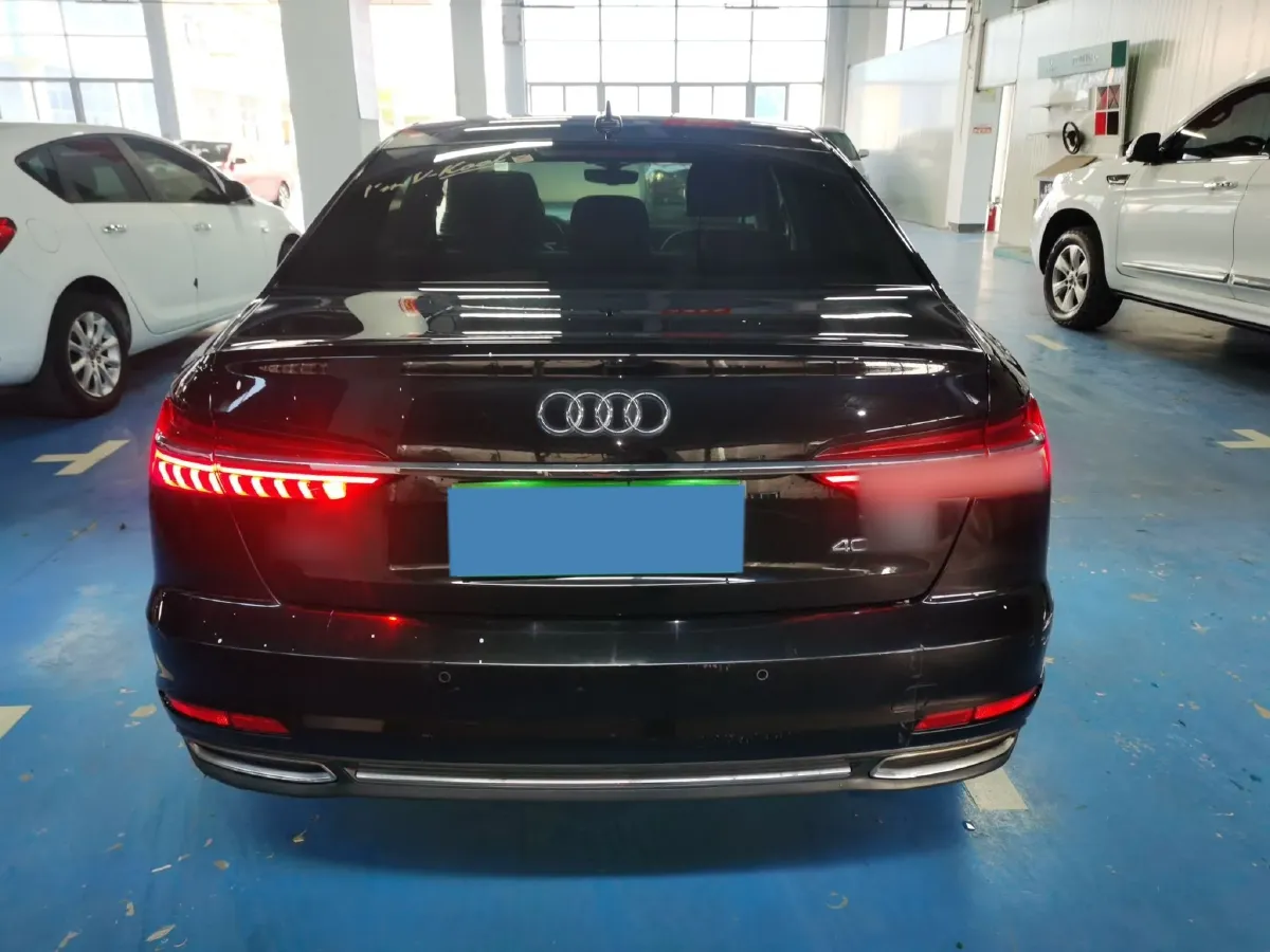 2019 Audi A6L 2.0T 190HP L4 7DCT,autocango,china used car exporter,china ev exporter,chinese used car exporter,chinese used ev exporter
