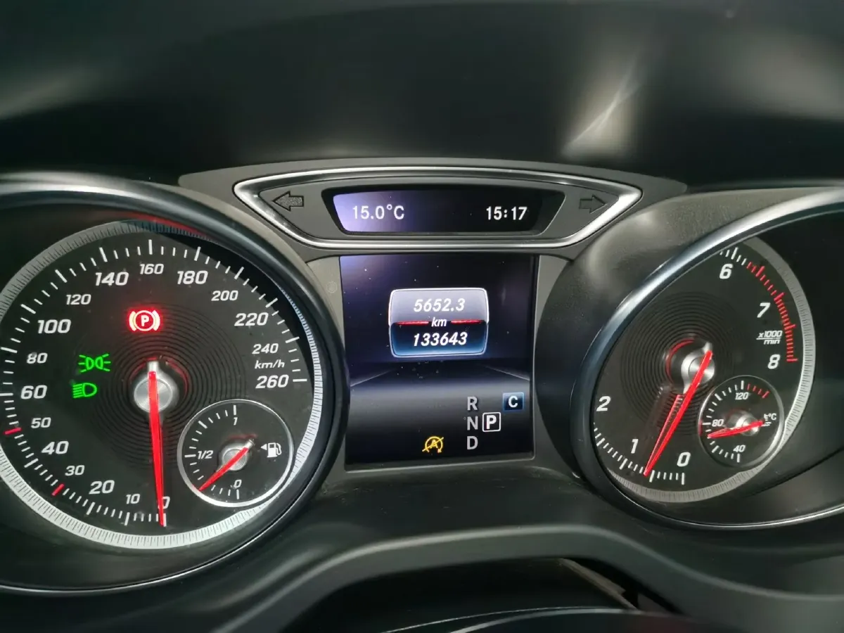 2017 Mercedes-Benz GLA Class 1.6T 156HP L4 7DCT,autocango,china used car exporter,china ev exporter,chinese used car exporter,chinese used ev exporter