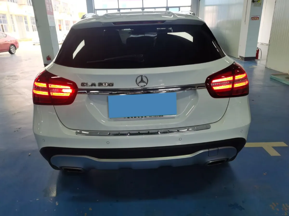 2017 Mercedes-Benz GLA Class 1.6T 156HP L4 7DCT,autocango,china used car exporter,china ev exporter,chinese used car exporter,chinese used ev exporter