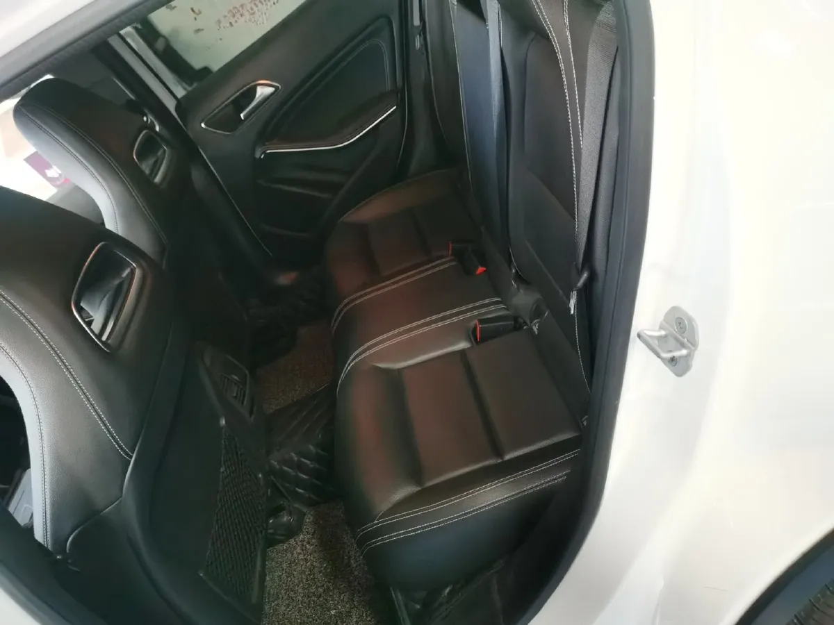 2017 Mercedes-Benz GLA Class 1.6T 156HP L4 7DCT,autocango,china used car exporter,china ev exporter,chinese used car exporter,chinese used ev exporter