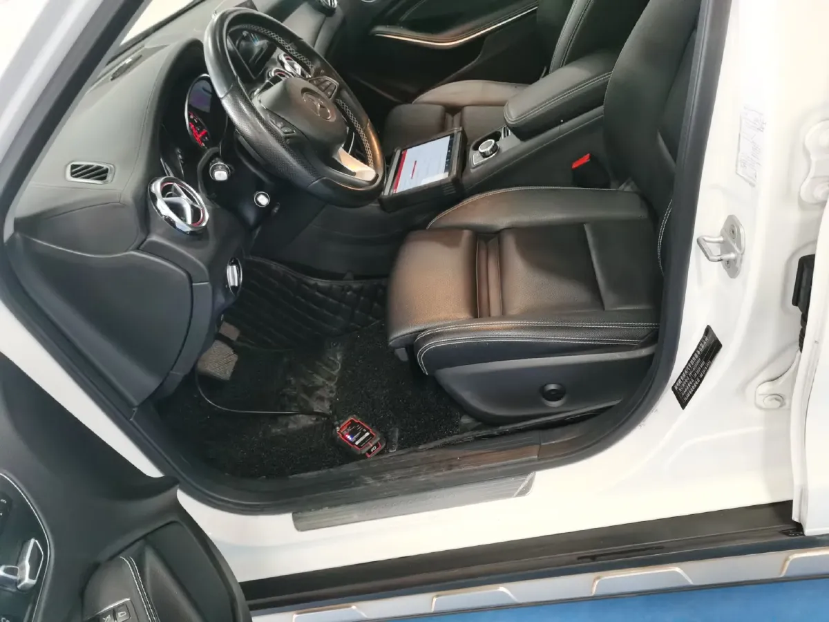 2017 Mercedes-Benz GLA Class 1.6T 156HP L4 7DCT,autocango,china used car exporter,china ev exporter,chinese used car exporter,chinese used ev exporter