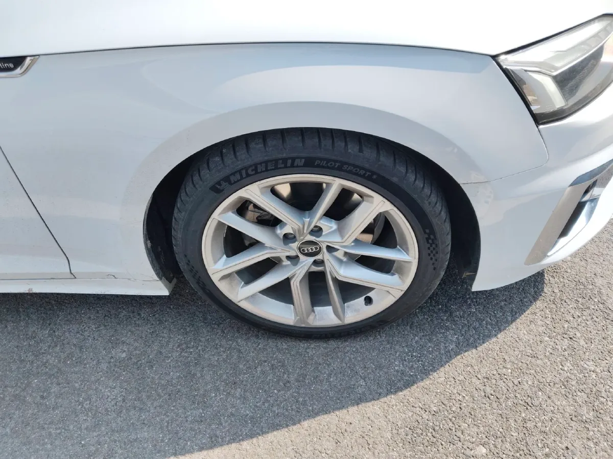 2022 Audi A5 2.0T 204HP L4 7DCT,autocango,china used car exporter,china ev exporter,chinese used car exporter,chinese used ev exporter