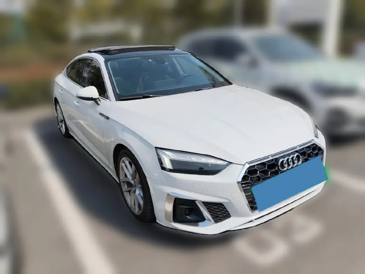 2022 Audi A5 2.0T 204HP L4 7DCT,autocango,china used car exporter,china ev exporter,chinese used car exporter,chinese used ev exporter