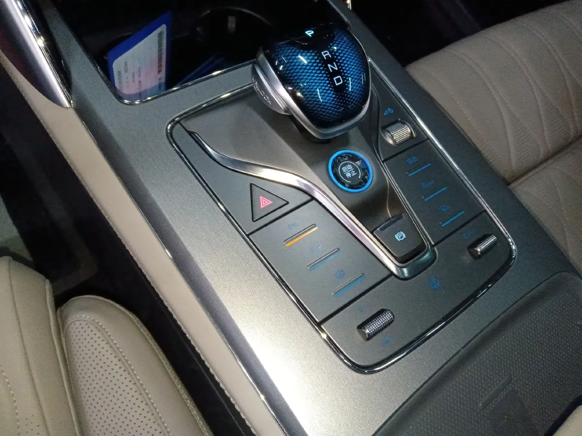 2025 BYD Tang 1.5T 156HP L4 E-CVT PHEV 21.504KWH,autocango,china used car exporter,china ev exporter,chinese used car exporter,chinese used ev exporter