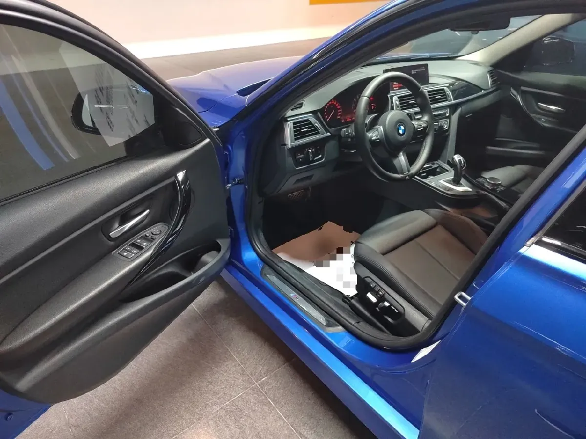 2018 BMW 3 Series 2.0T 184HP L4 8AT,autocango,china used car exporter,china ev exporter,chinese used car exporter,chinese used ev exporter