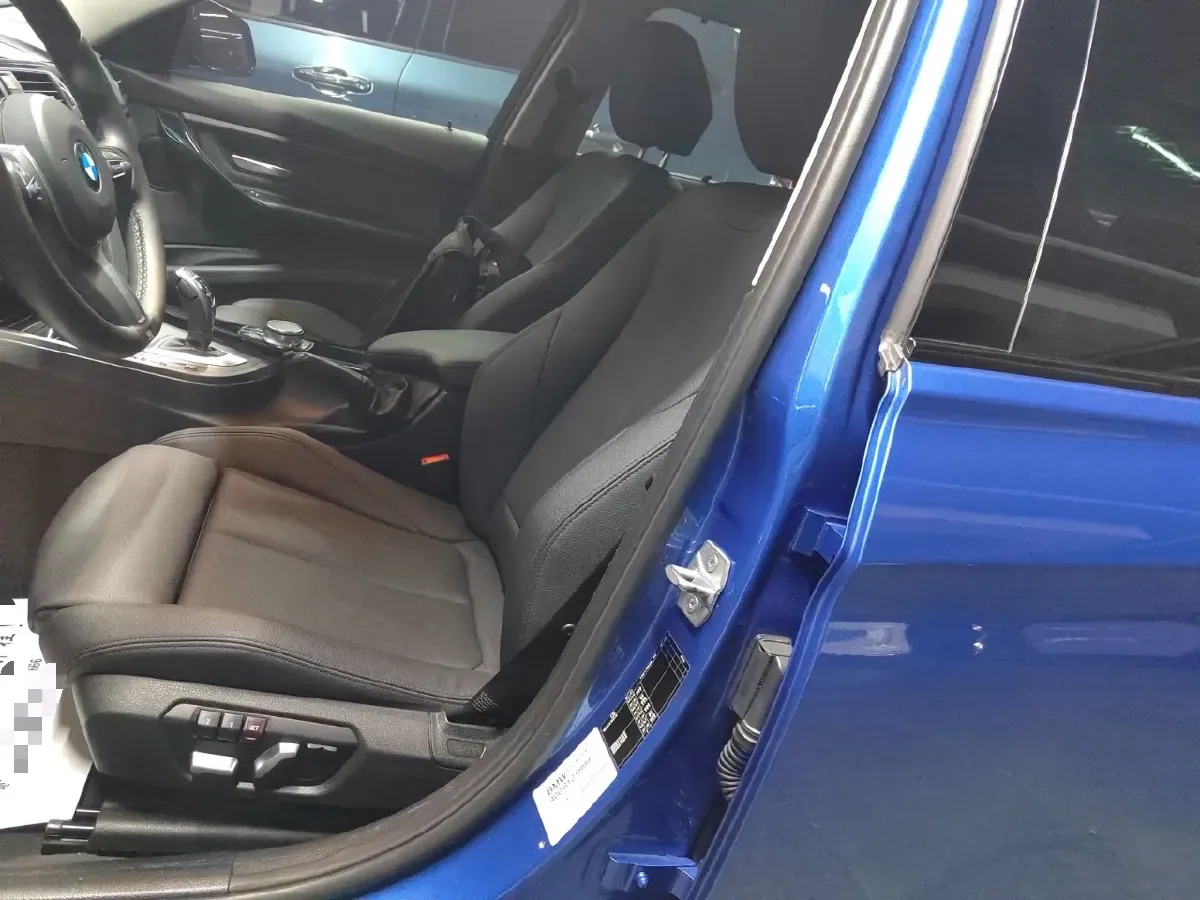 2018 BMW 3 Series 2.0T 184HP L4 8AT,autocango,china used car exporter,china ev exporter,chinese used car exporter,chinese used ev exporter