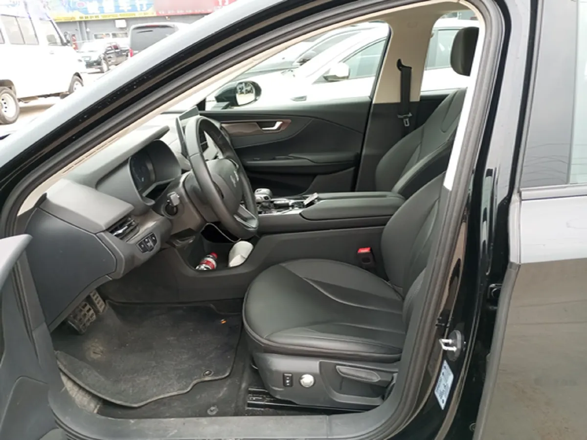 2024 HongQi E-QM5 BEV 60KWH,autocango,china used car exporter,china ev exporter,chinese used car exporter,chinese used ev exporter