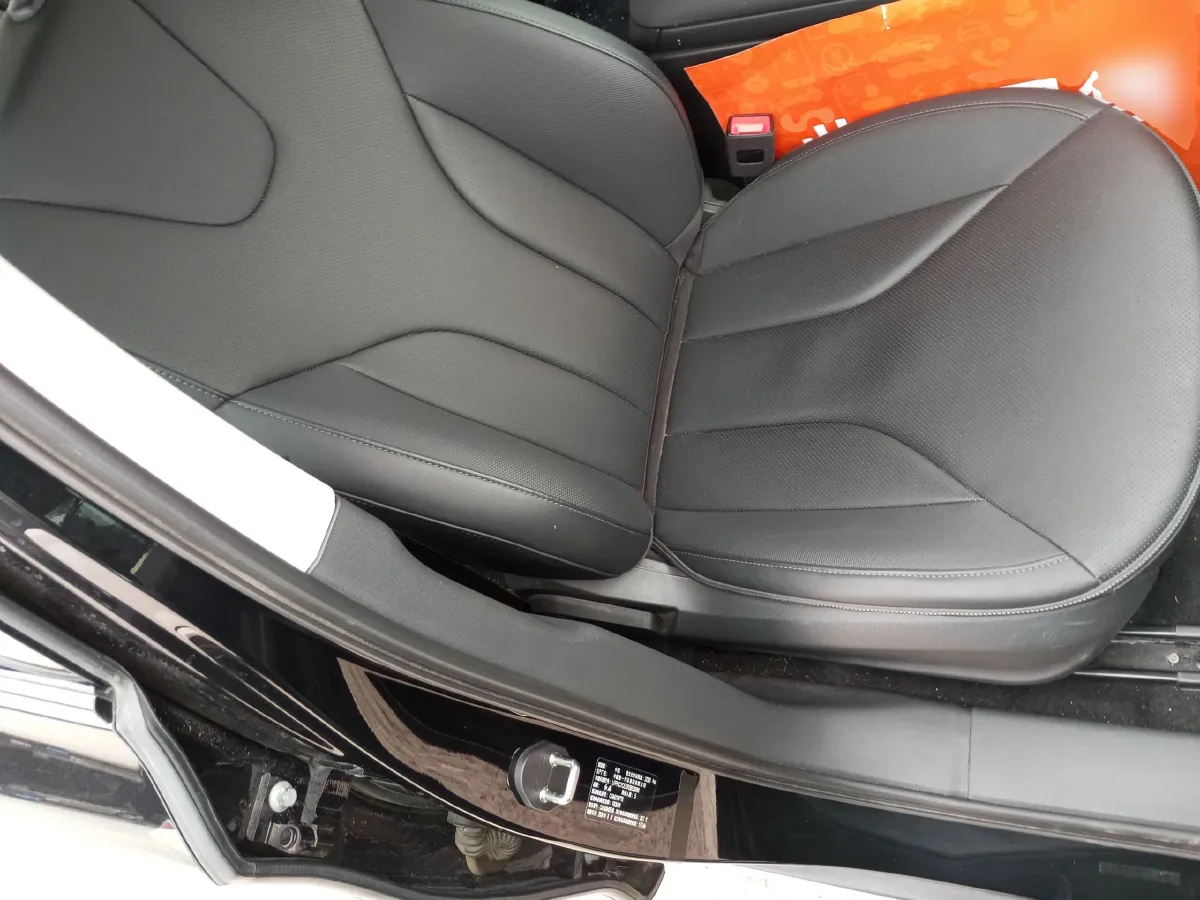 2024 HongQi E-QM5 BEV 60KWH,autocango,china used car exporter,china ev exporter,chinese used car exporter,chinese used ev exporter