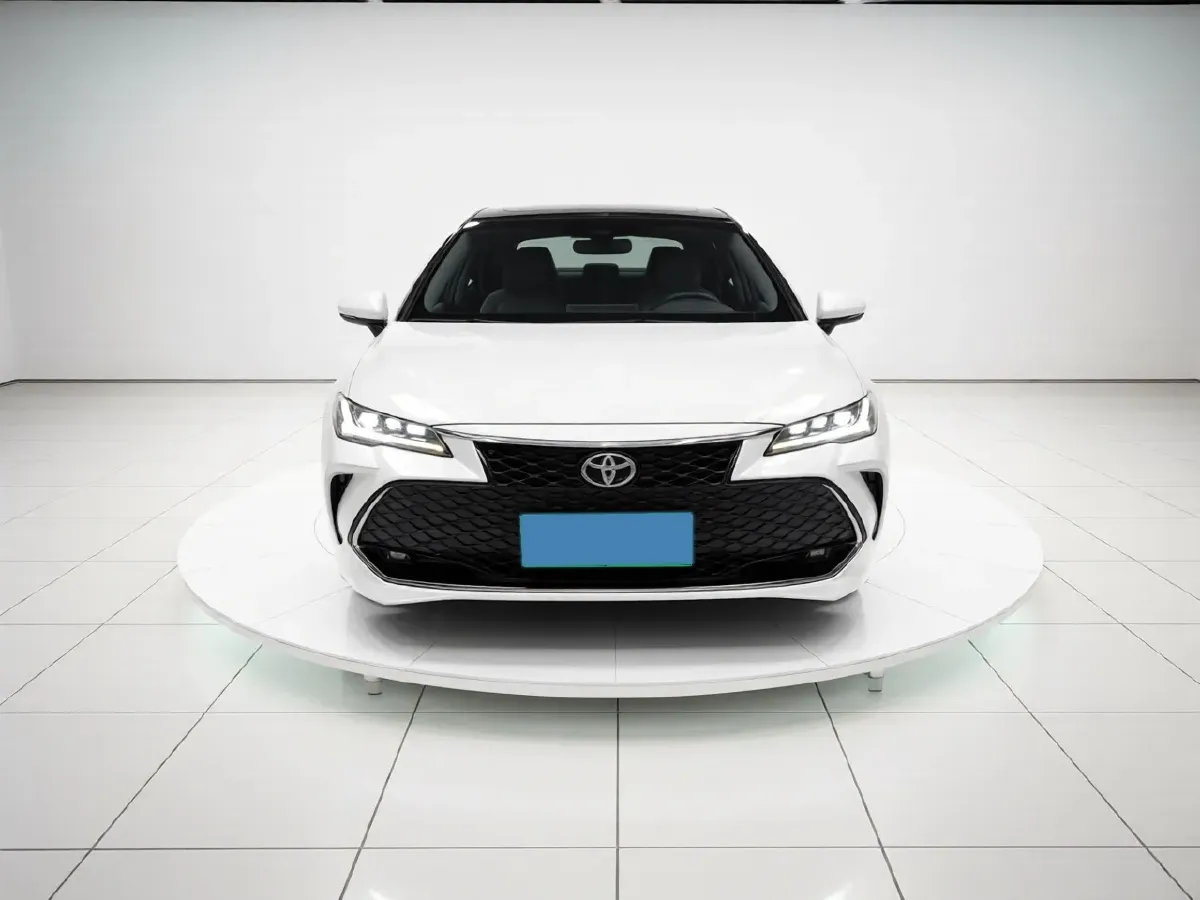 2022 Toyota Avalon 2.5L 209HP L4 8AT,autocango,china used car exporter,china ev exporter,chinese used car exporter,chinese used ev exporter