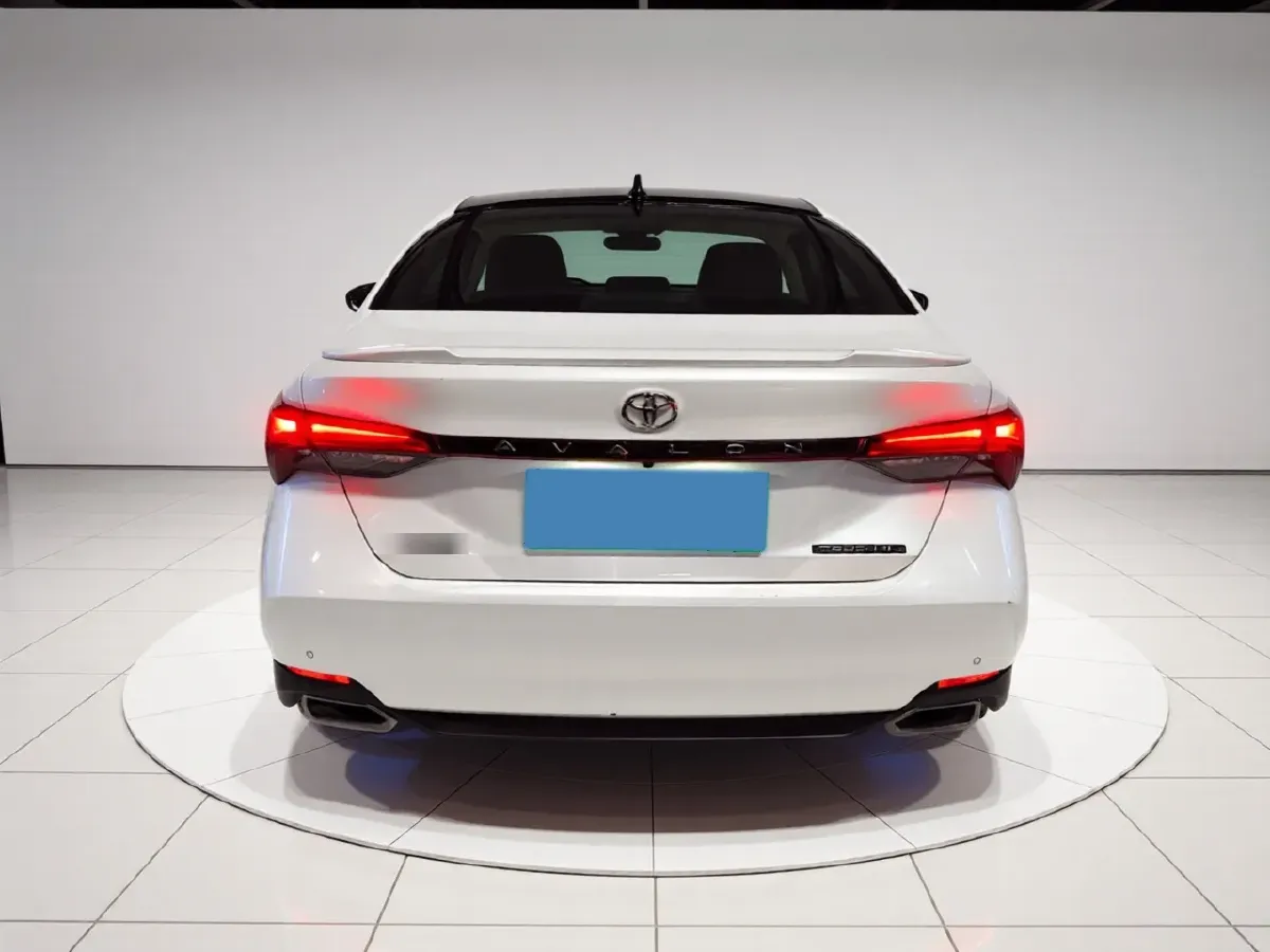 2022 Toyota Avalon 2.5L 209HP L4 8AT,autocango,china used car exporter,china ev exporter,chinese used car exporter,chinese used ev exporter
