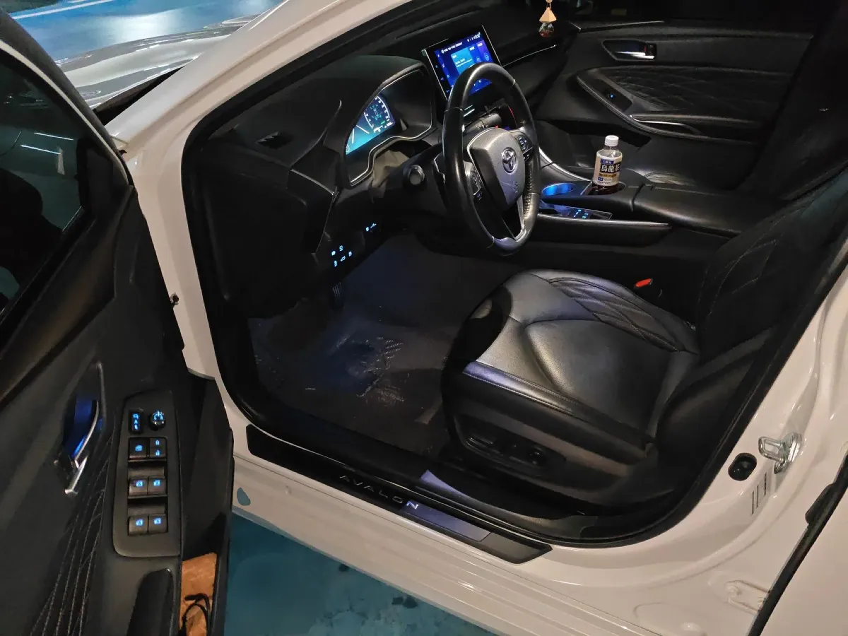 2022 Toyota Avalon 2.5L 209HP L4 8AT,autocango,china used car exporter,china ev exporter,chinese used car exporter,chinese used ev exporter