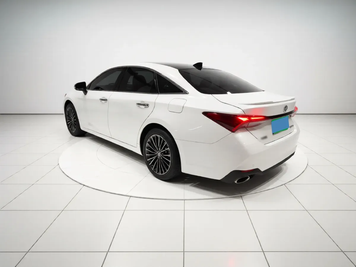 2022 Toyota Avalon 2.5L 209HP L4 8AT,autocango,china used car exporter,china ev exporter,chinese used car exporter,chinese used ev exporter
