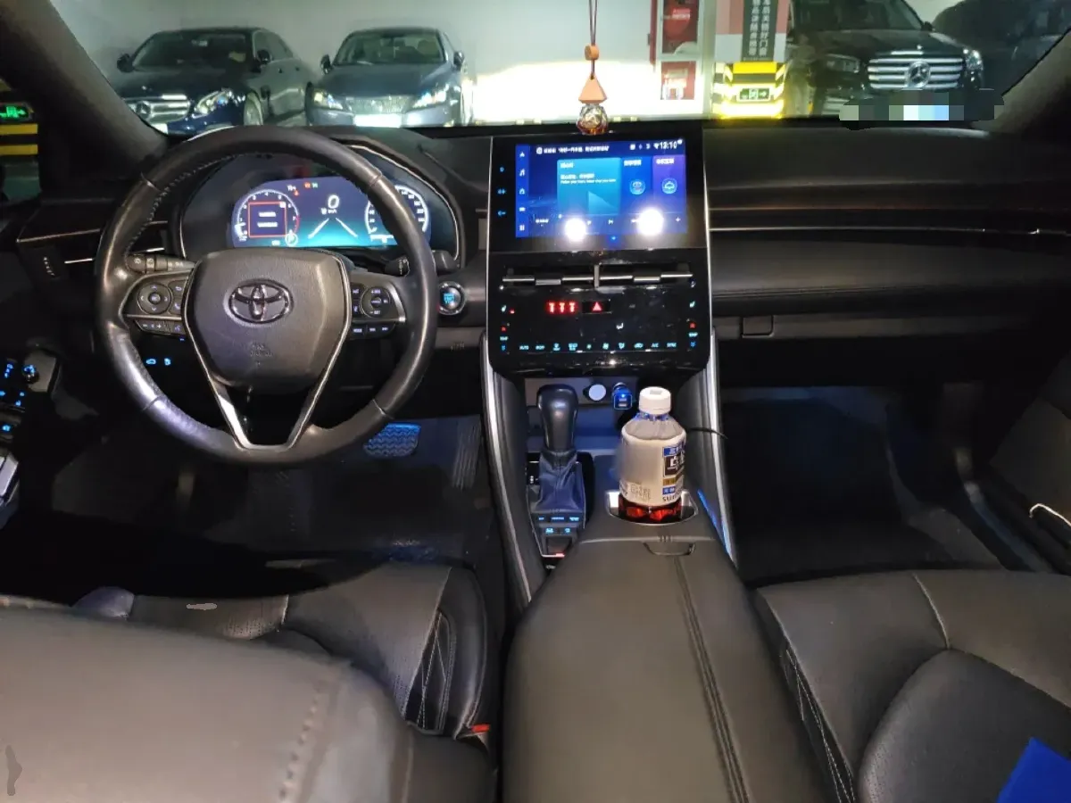 2022 Toyota Avalon 2.5L 209HP L4 8AT,autocango,china used car exporter,china ev exporter,chinese used car exporter,chinese used ev exporter
