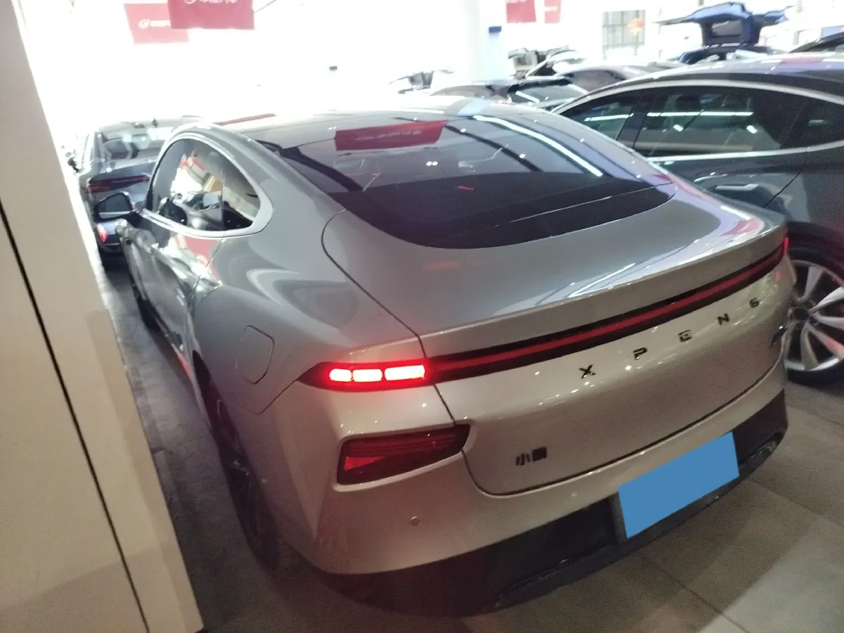 2023 Xpeng P7 BEV 70.8KWH,autocango,china used car exporter,china ev exporter,chinese used car exporter,chinese used ev exporter