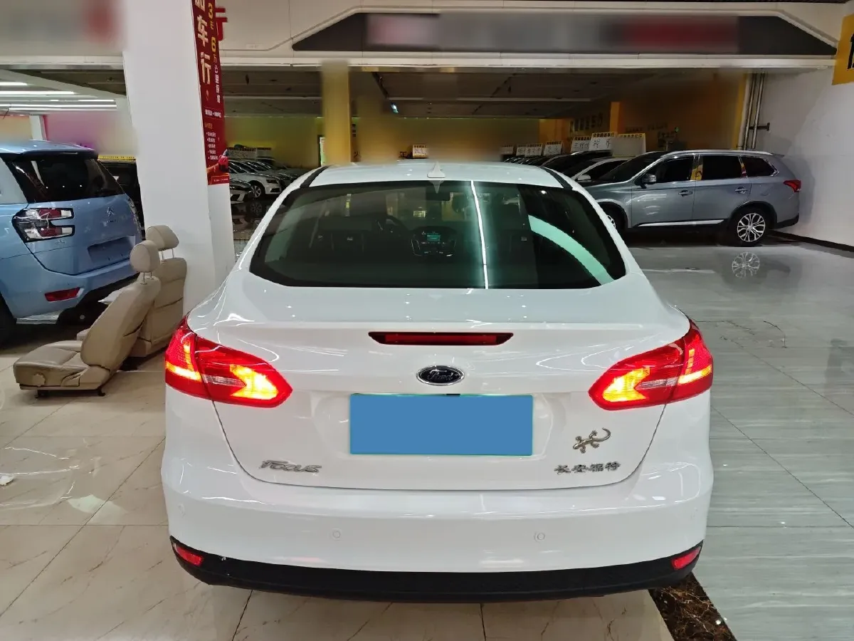 2017 Ford Focus 1.6L 125HP L4 6DCT,autocango,china used car exporter,china ev exporter,chinese used car exporter,chinese used ev exporter