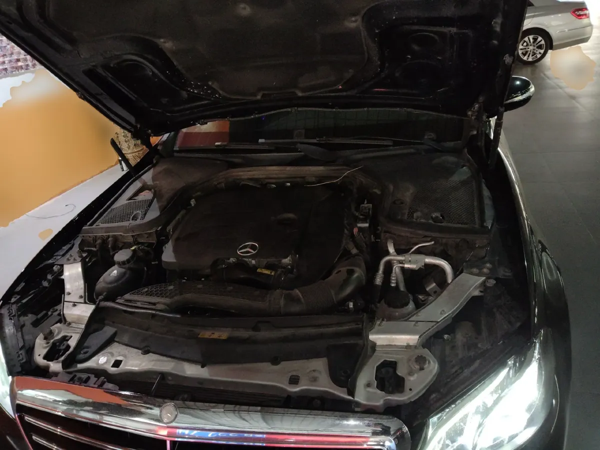 2019 Mercedes-Benz E Class 1.5T 184HP L4 9AT,autocango,china used car exporter,china ev exporter,chinese used car exporter,chinese used ev exporter