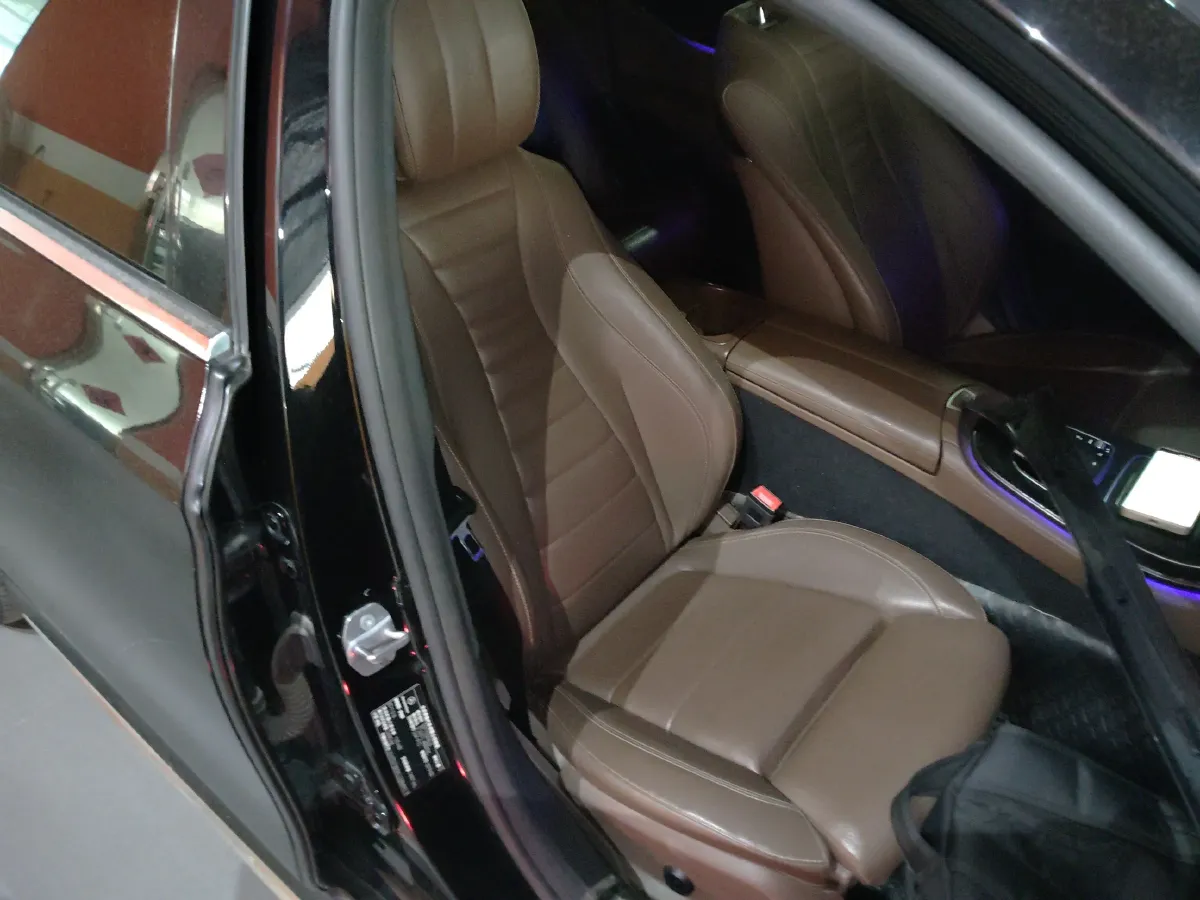 2019 Mercedes-Benz E Class 1.5T 184HP L4 9AT,autocango,china used car exporter,china ev exporter,chinese used car exporter,chinese used ev exporter