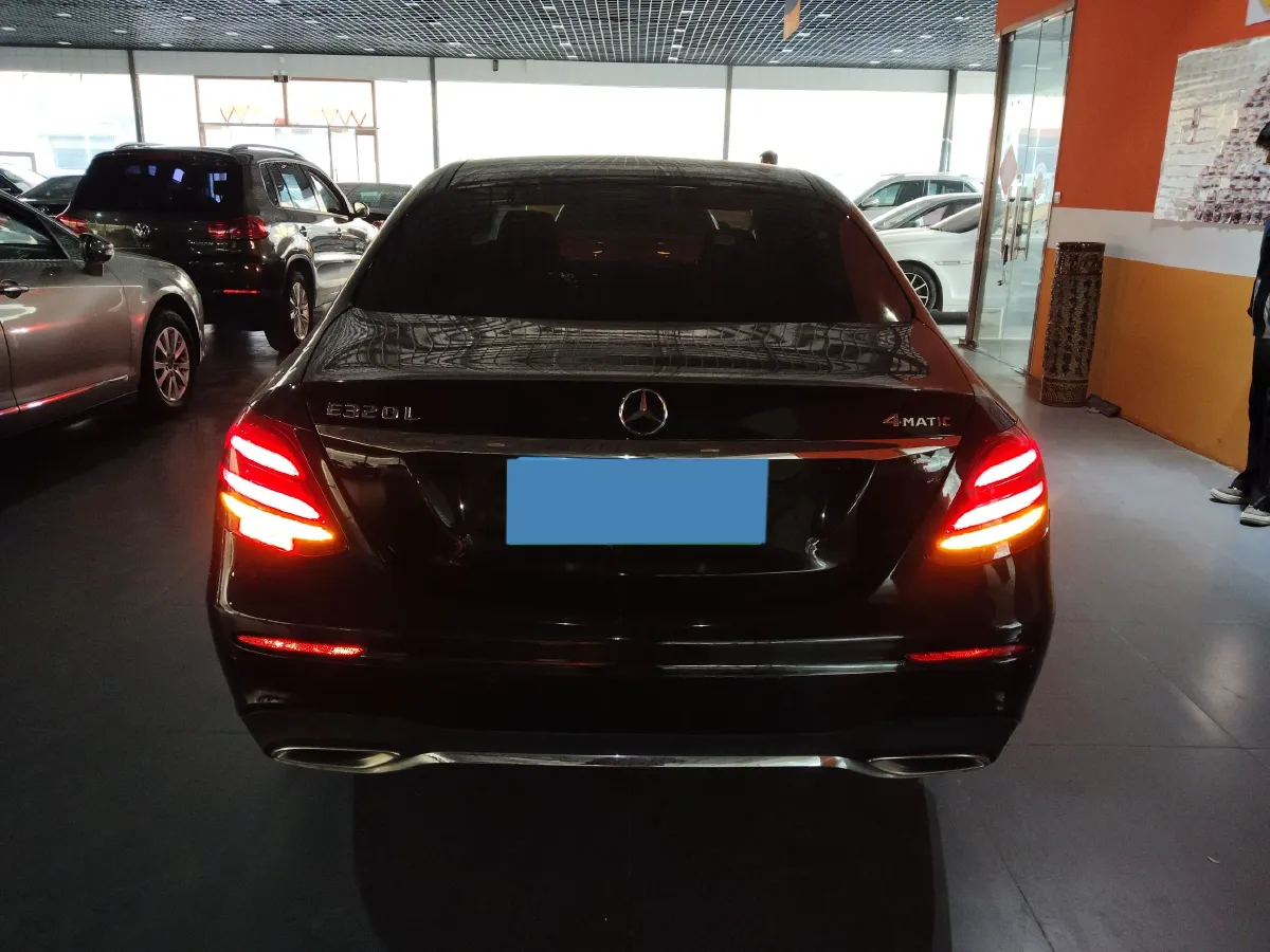 2019 Mercedes-Benz E Class 1.5T 184HP L4 9AT,autocango,china used car exporter,china ev exporter,chinese used car exporter,chinese used ev exporter