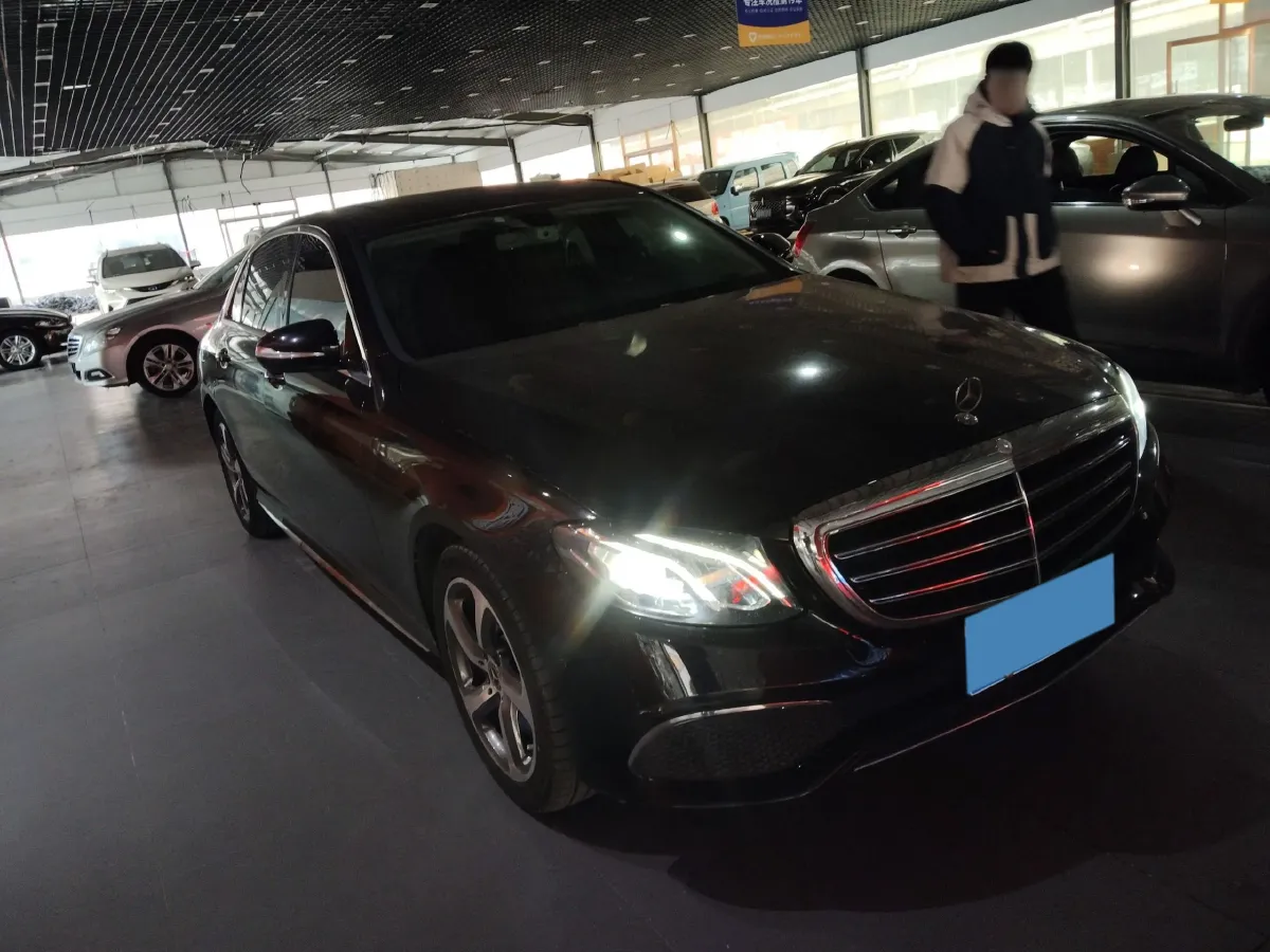 2019 Mercedes-Benz E Class 1.5T 184HP L4 9AT,autocango,china used car exporter,china ev exporter,chinese used car exporter,chinese used ev exporter