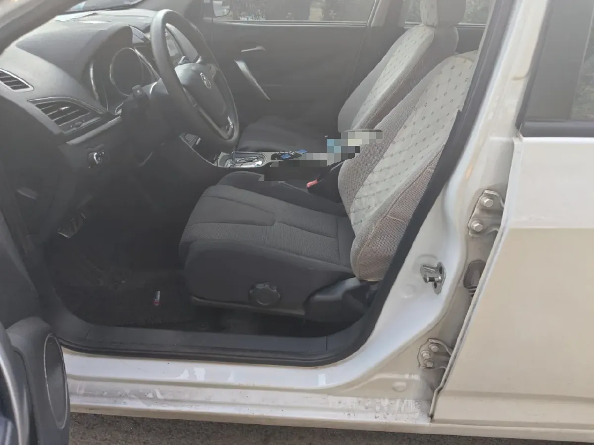 2014 MG 5 1.5T 129HP L4 6AT,autocango,china used car exporter,china ev exporter,chinese used car exporter,chinese used ev exporter