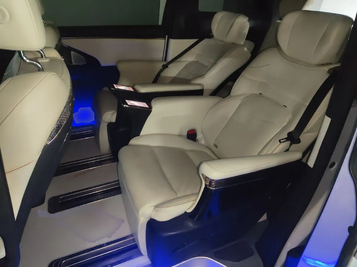 2023 GAC Trumpchi M8 2.0T 190HP L4 E-CVT Hybrid,autocango,china used car exporter,china ev exporter,chinese used car exporter,chinese used ev exporter