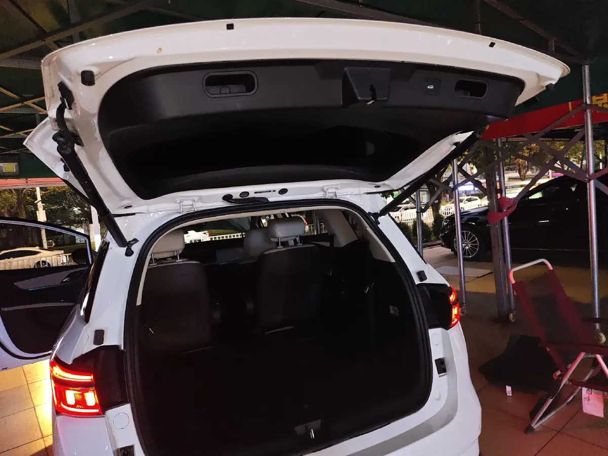 2022 BYD Song MAX 1.5L 110HP L4 E-CVT PHEV 18.3KWH,autocango,china used car exporter,china ev exporter,chinese used car exporter,chinese used ev exporter