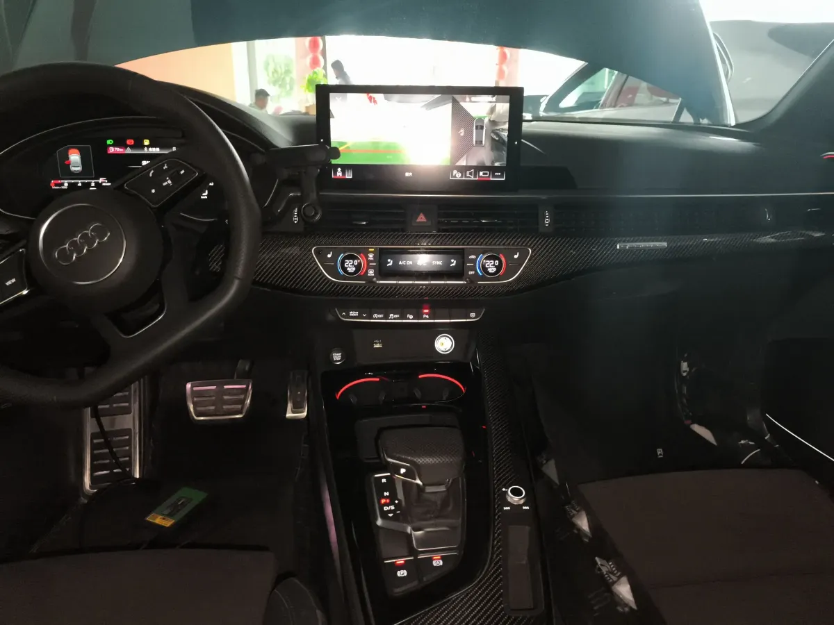 2024 Audi A4L 2.0T 245HP L4 7DCT,autocango,china used car exporter,china ev exporter,chinese used car exporter,chinese used ev exporter