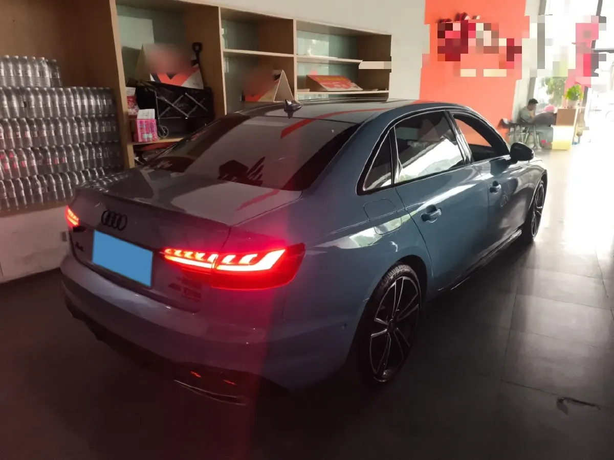 2024 Audi A4L 2.0T 245HP L4 7DCT,autocango,china used car exporter,china ev exporter,chinese used car exporter,chinese used ev exporter