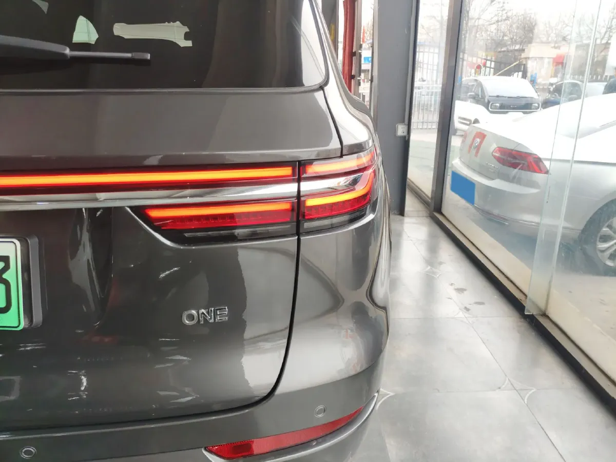 2021 Li ONE Range Extended 131HP REEV 40.5KWH,autocango,china used car exporter,china ev exporter,chinese used car exporter,chinese used ev exporter