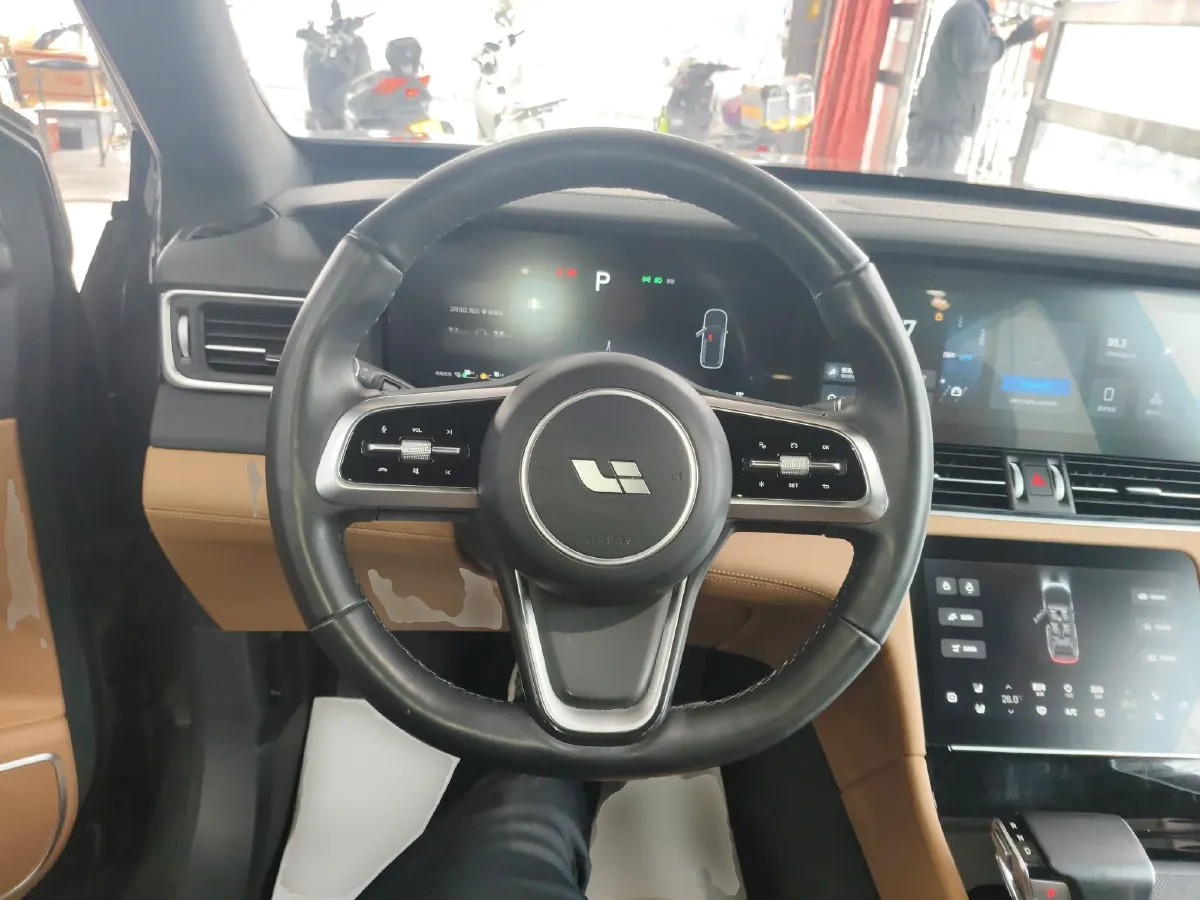 2021 Li ONE Range Extended 131HP REEV 40.5KWH,autocango,china used car exporter,china ev exporter,chinese used car exporter,chinese used ev exporter