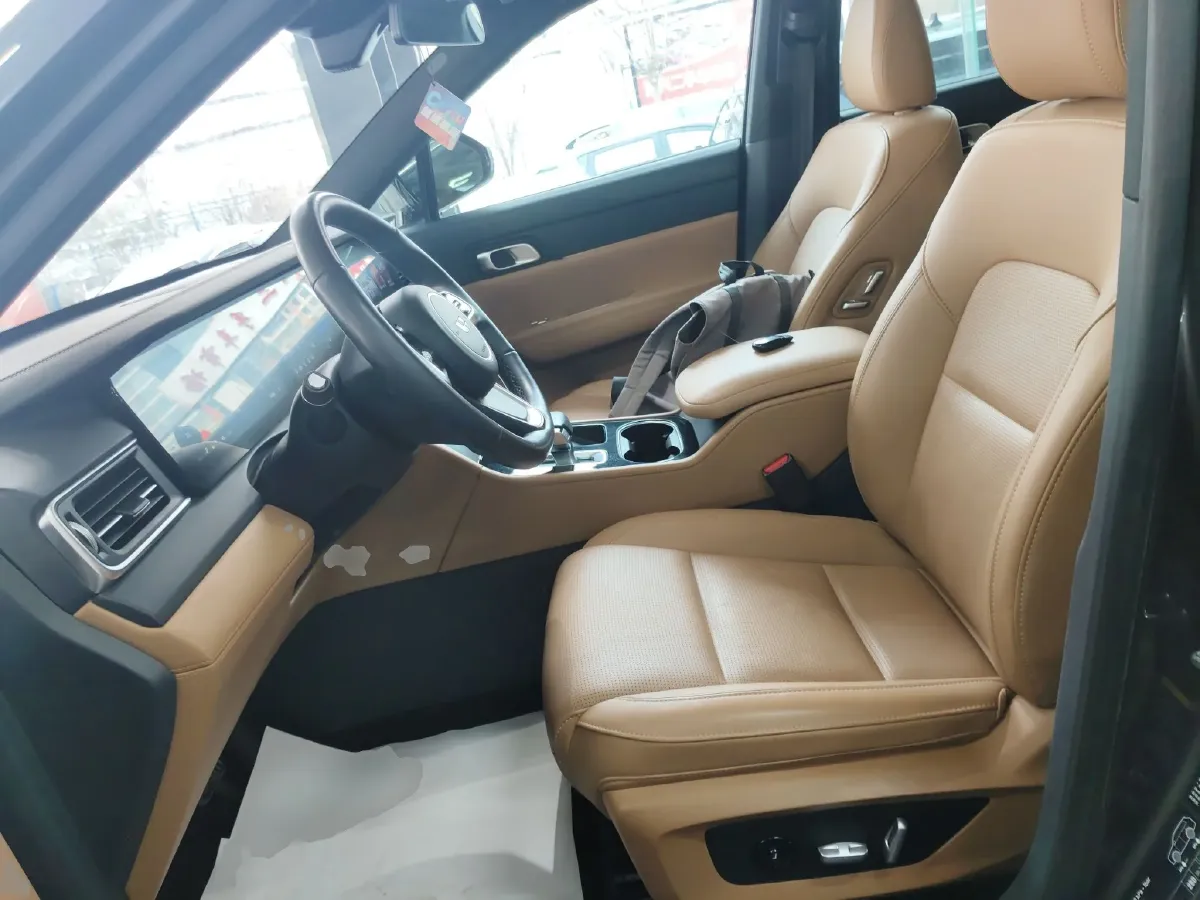 2021 Li ONE Range Extended 131HP REEV 40.5KWH,autocango,china used car exporter,china ev exporter,chinese used car exporter,chinese used ev exporter