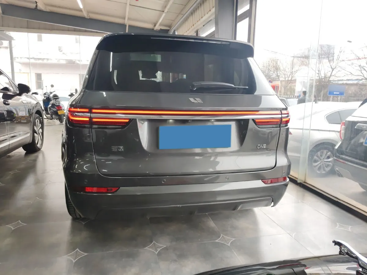 2021 Li ONE Range Extended 131HP REEV 40.5KWH,autocango,china used car exporter,china ev exporter,chinese used car exporter,chinese used ev exporter